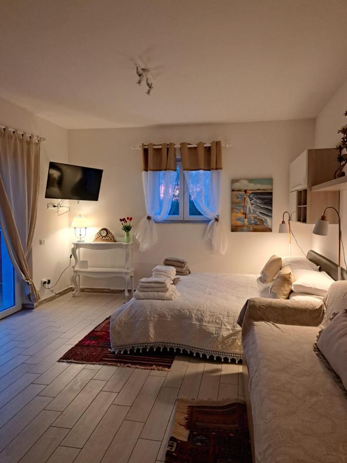 Il Casale Rosso Monolocale Cinque Terre-Toscana Caniparola di Fosdinovo Eksteriør billede